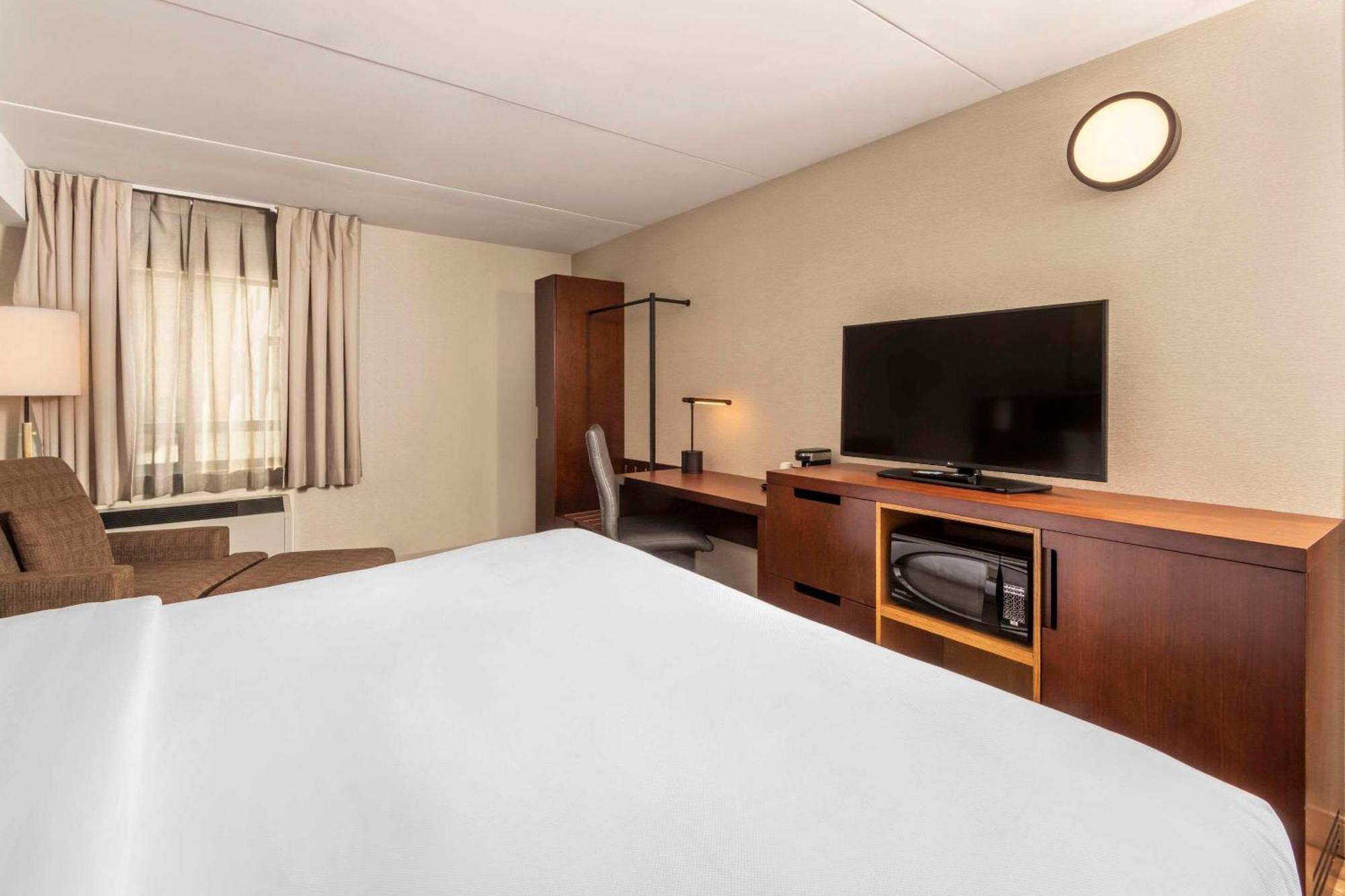 Comfort Inn Dryden Exteriör bild
